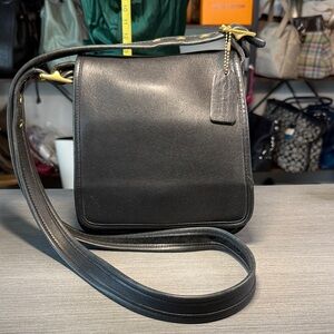 Vintage COACH J9Z-9145 Legacy Studio Flap Leather Purse Cross Body Bag